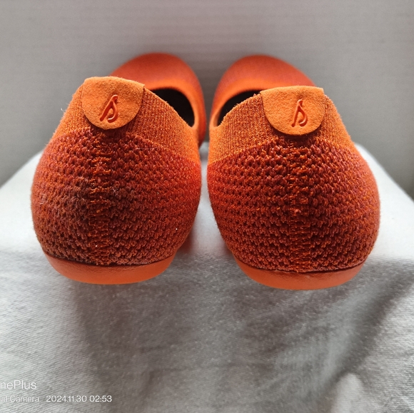 Allbirds Bright orange tree breezers size 6.5 - Picture 2 of 16